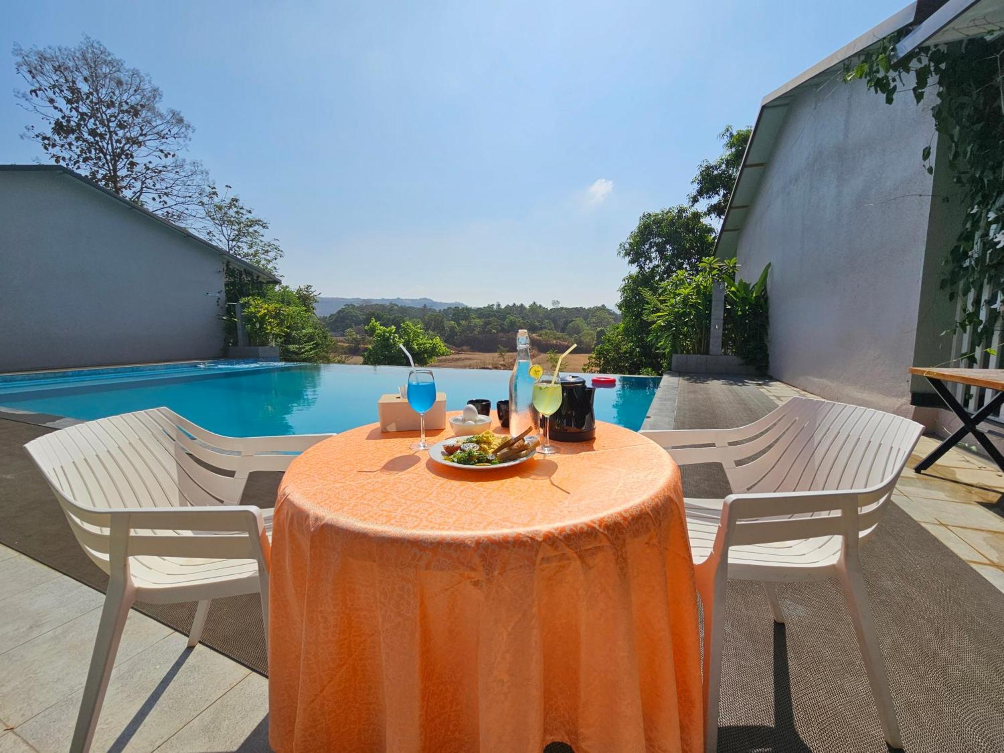 River Estates Luxury Resort & Spa Karjat Esterno foto