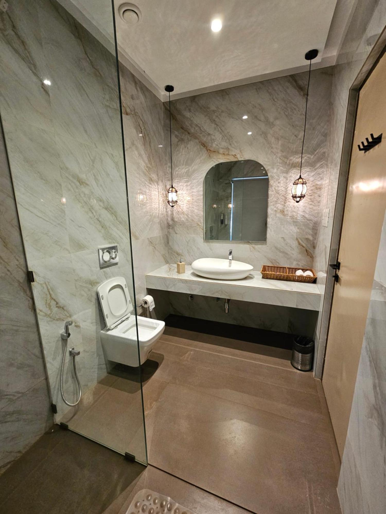 River Estates Luxury Resort & Spa Karjat Esterno foto