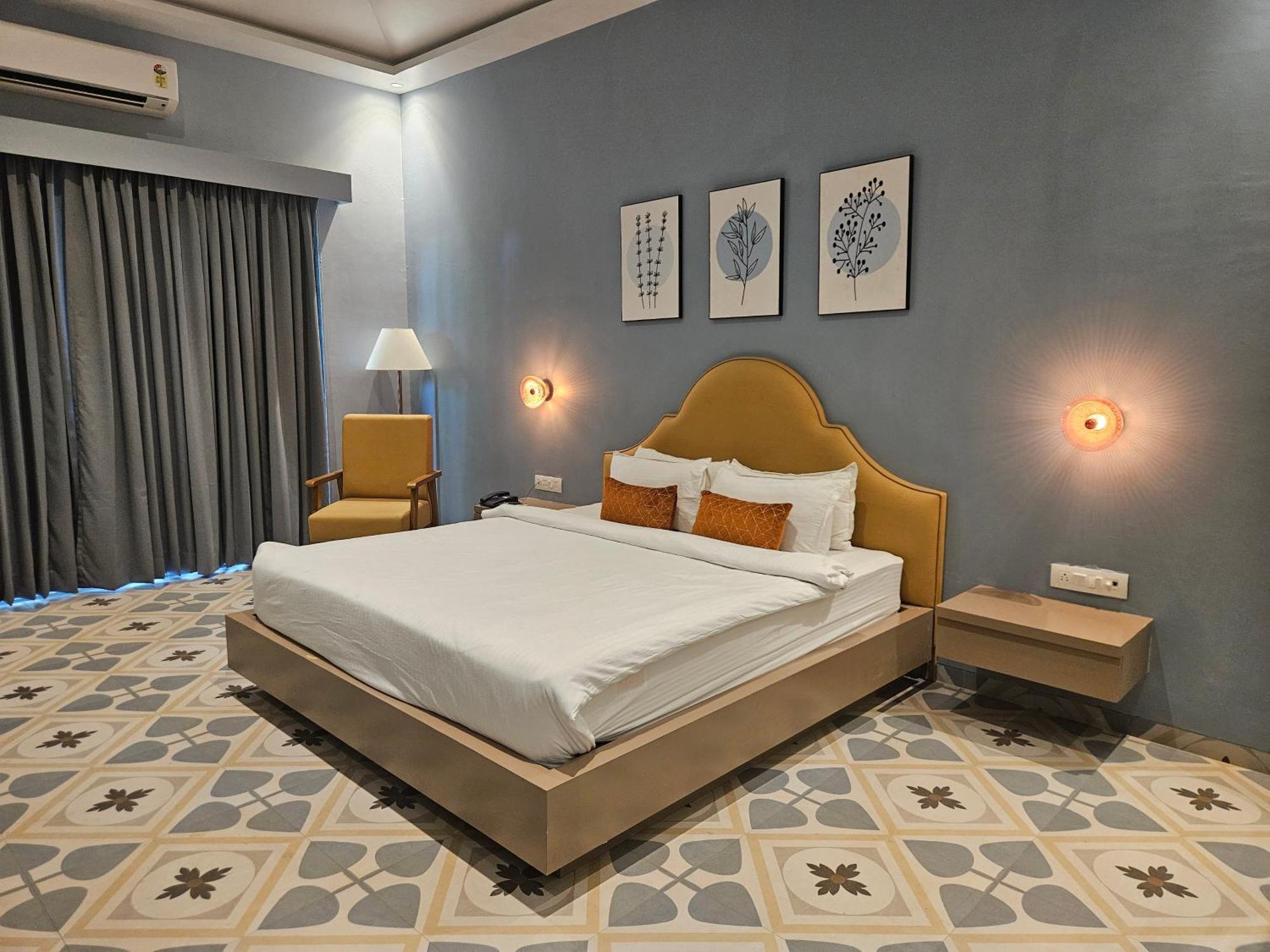 River Estates Luxury Resort & Spa Karjat Esterno foto